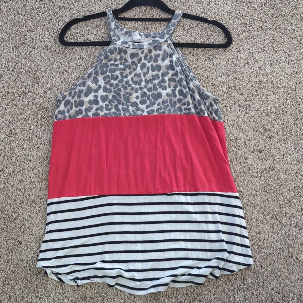 Tank - Picture 1 of 2